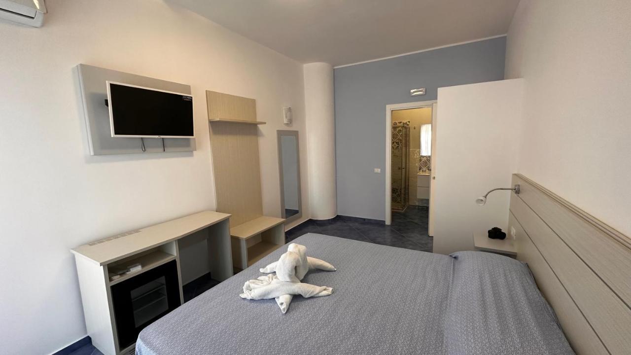 זמברונה Hotel La Giara מראה חיצוני תמונה