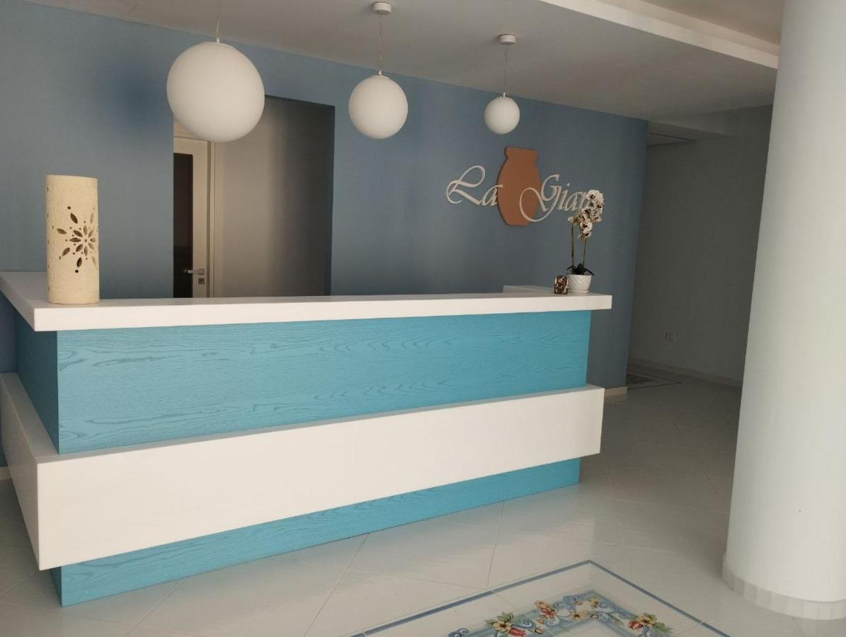 זמברונה Hotel La Giara מראה חיצוני תמונה