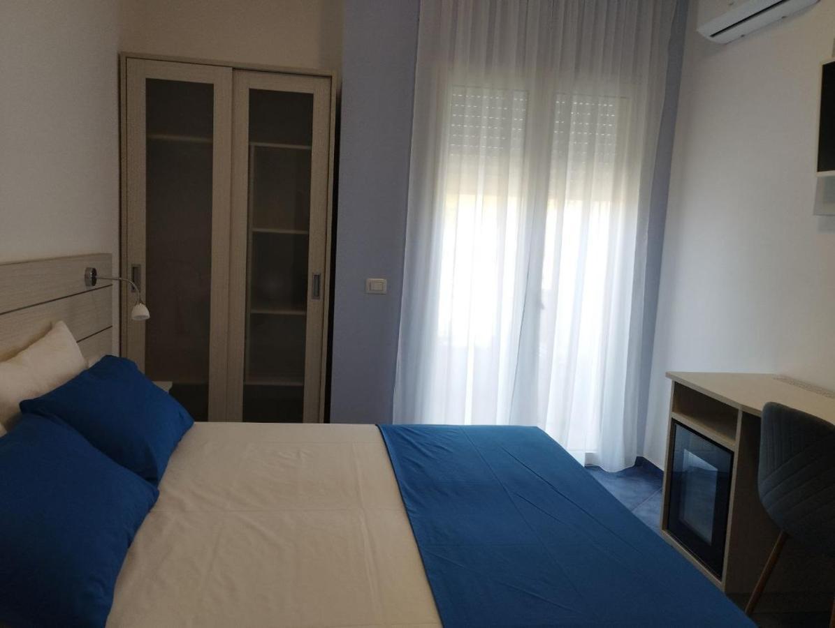 זמברונה Hotel La Giara מראה חיצוני תמונה