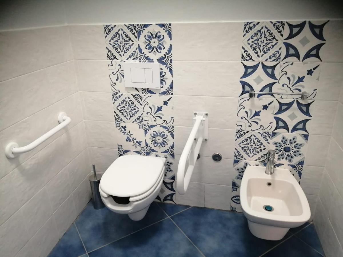 זמברונה Hotel La Giara מראה חיצוני תמונה