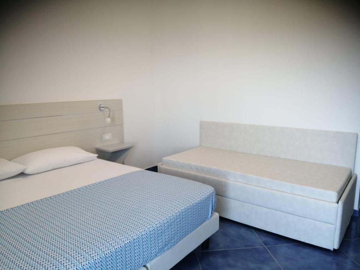 זמברונה Hotel La Giara מראה חיצוני תמונה